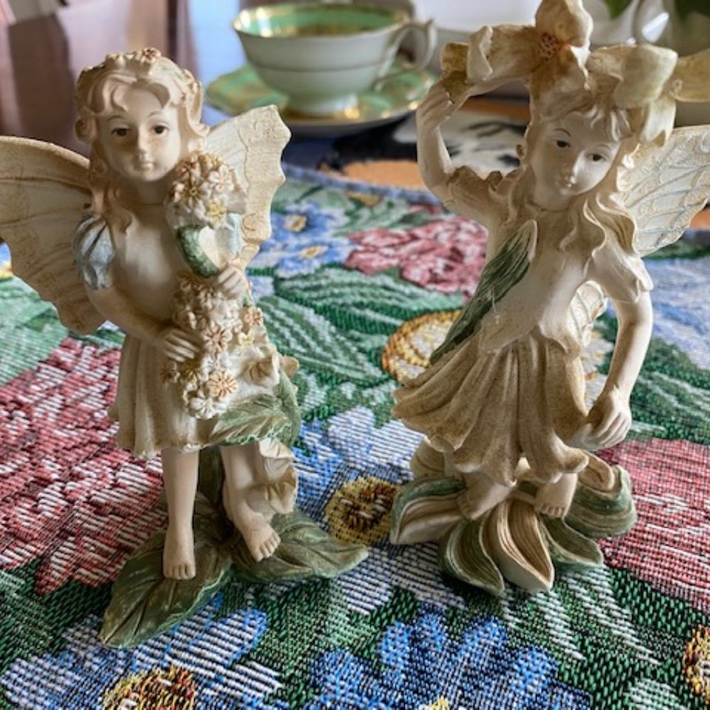 Bundle 2 * FAIRY FIGUERINES * Daisy and Lily * DETAILED * Vintage